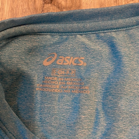 ASICS running short sleeve top size small - Picture 5 of 5